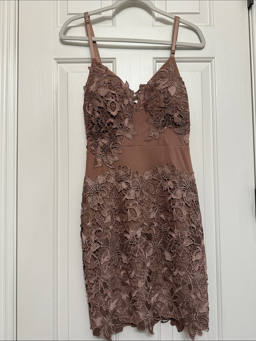 Windsor Mauve Lace Bodycon Dress